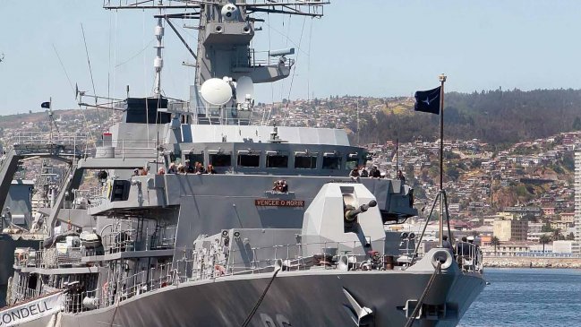 Submarino y fragata de la Armada colisionaron durante ejercicios en Valparaíso