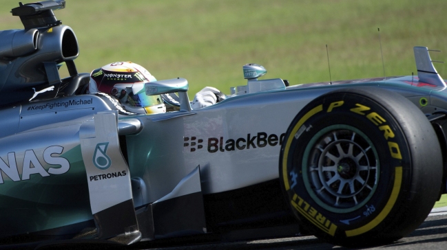 Hamilton superó a Rosberg en la segunda tanda de prácticas en Alemania