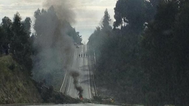 Tirúa: Continúan los enfrentamientos entre comuneros y policías