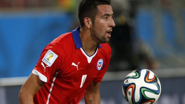 Mauricio Isla está a punto de fichar por Newcastle United