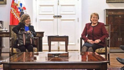   El encuentro entre Michelle Bachelet y la vicepresidenta de España 