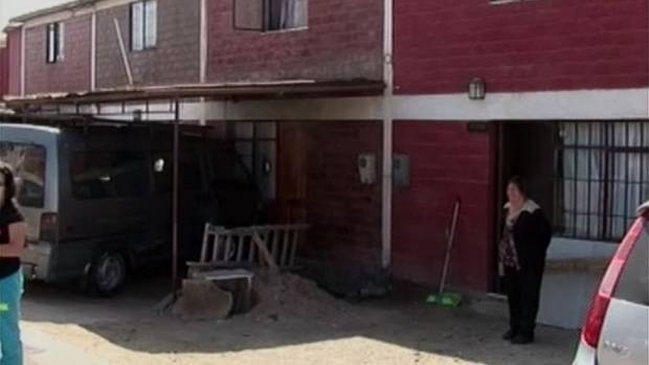 Socavón en Arica afecta a 31 casas