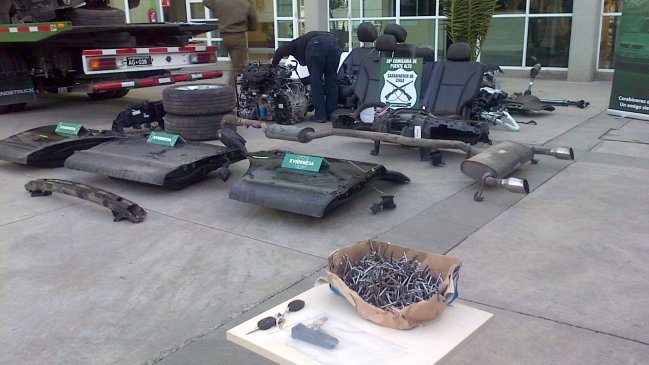 Carabineros detuvo a banda dedicada al desarme de vehículos robados