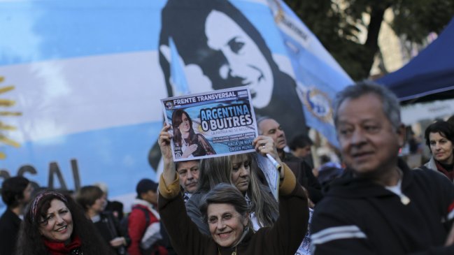 Cristina Fernández: Argentina sigue andando y el mundo también