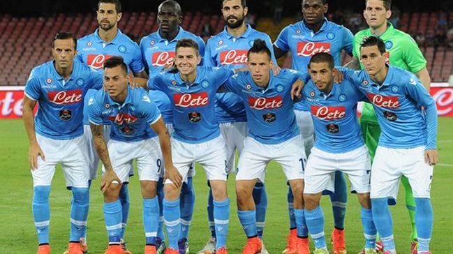 Eduardo Vargas jugó un tiempo en triunfo de Napoli