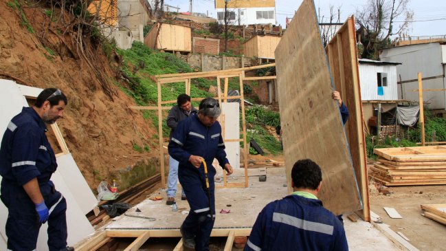 Damnificados de Valparaíso podrán acceder a viviendas de proyectos privados