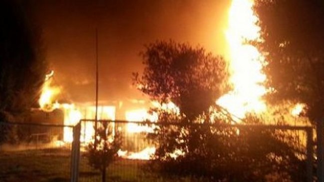 Incendio consumió totalmente posta rural en la Región de Aysén