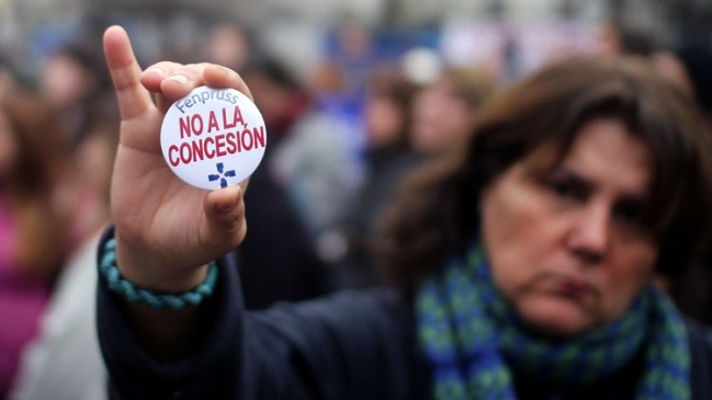 Se rompió mesa técnica entre funcionarios del Hospital del Salvador y Gobierno