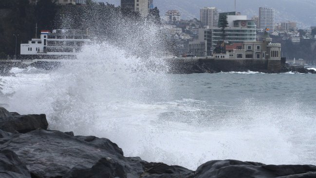 Autoridades de Valparaíso llamaron a la prudencia ante nuevas marejadas
