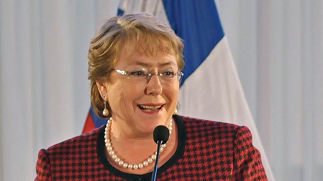 Presidenta Bachelet inició periplo por Sudáfrica, Mozambique y Angola