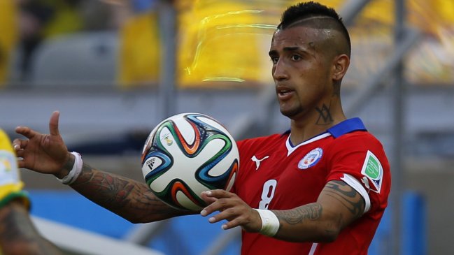 Manchester United quiere examinar a Vidal antes de algún acuerdo, según prensa inglesa