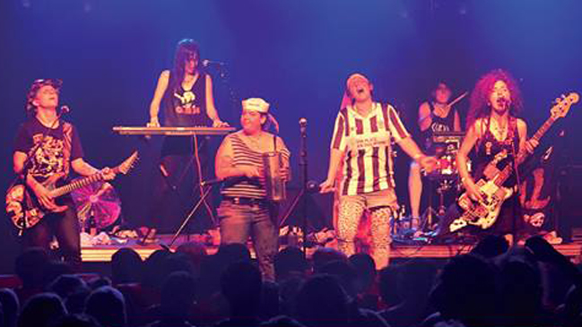 Kumbia Queers hará gira por Chile