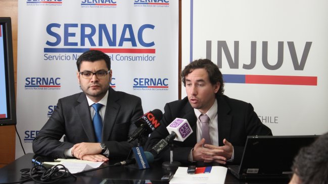 Uno de cada tres jóvenes chilenos reconoce estar endeudado