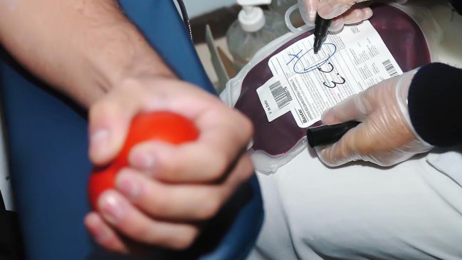 China: Niños eran forzados a donar sangre