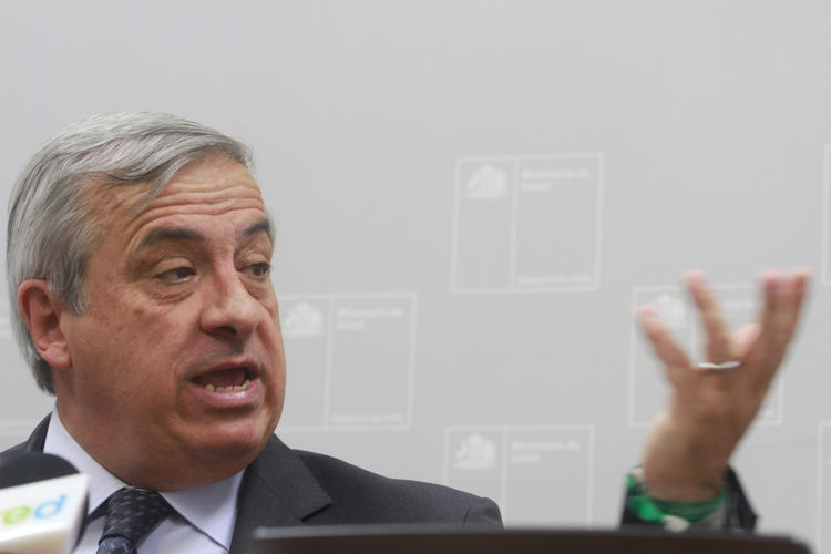 Mañalich: Al Partido Comunista no le está resultando radicalizar al Gobierno