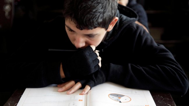 Más de 12 mil estudiantes aún no cobran el Bono por Logro Escolar