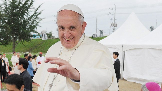 Papa Francisco llamó a los jóvenes a construir una Iglesia 