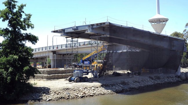 Puente Cau Cau alista su puesta en funcionamiento
