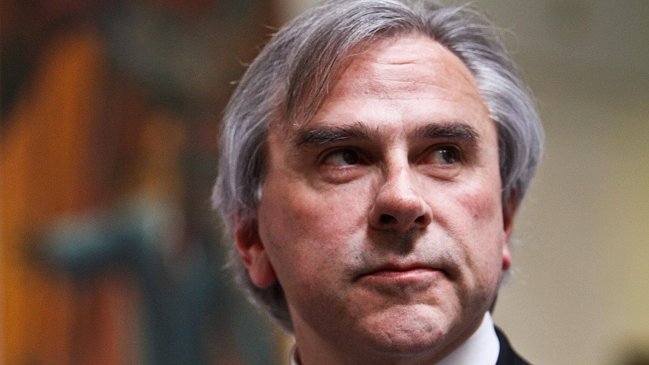 ¿De verdad quiere Iván Moreira ser candidato presidencial?