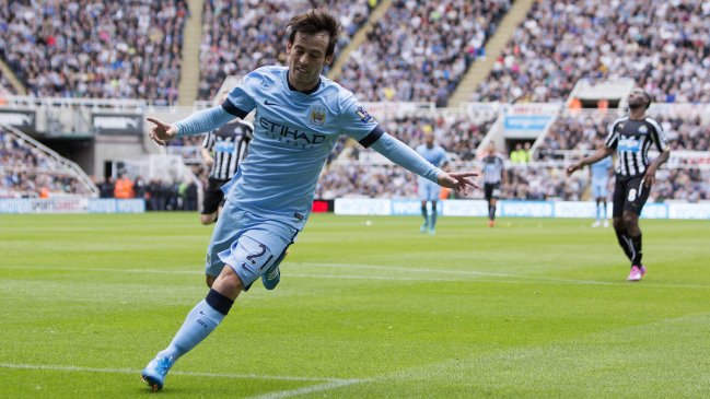 Manchester City inicia su camino al bicampeonato en la Premier League