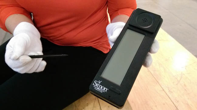 ¿En qué se parece un celular de hace 20 años al iPhone4?