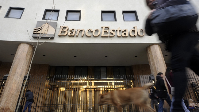 Diputados piden a BancoEstado terminar con cobros por consulta de saldo y giros