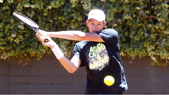 Nicolás Jarry estuvo intratable en su debut en el Futuro 8 de Brasil