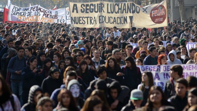 Intendencia Metropolitana autorizó marcha estudiantil para este jueves