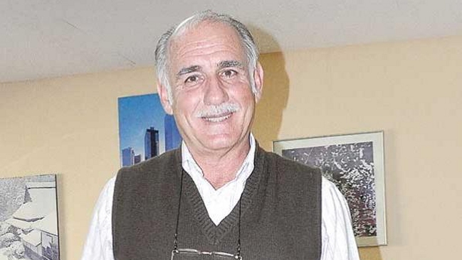 Candidato boliviano cree que jóvenes que se visten provocativas se exponen a delitos