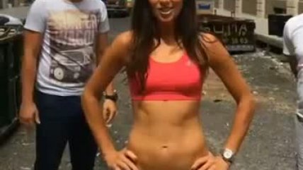 Ana Ivanovic nominó a Federer, Serena Williams y Schweinsteiger para el Ice Bucket Challenge