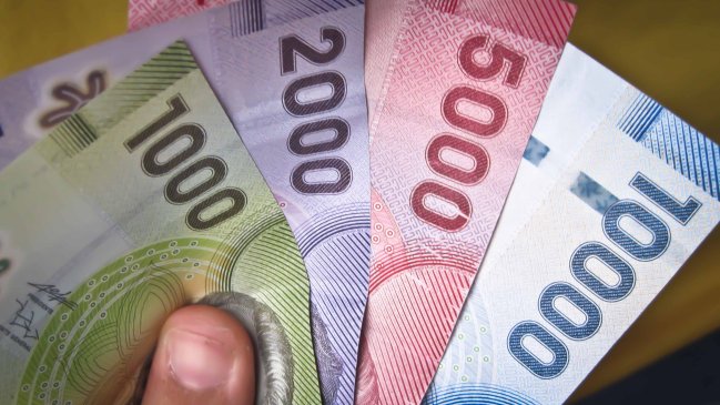 El peso chileno está entre las monedas más depreciadas en 2014