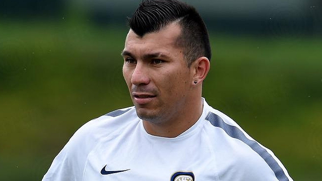 Gary Medel será presentado el lunes como nuevo jugador en Inter de Milán