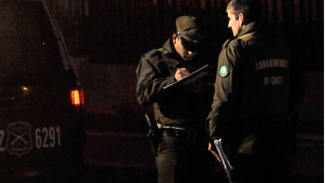 Explosión afectó a sucursal bancaria en el centro de Santiago