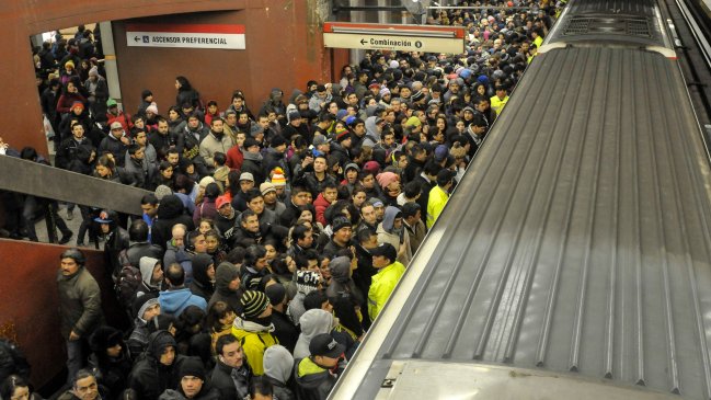 Metro suspendió parcialmente servicio en Línea 1