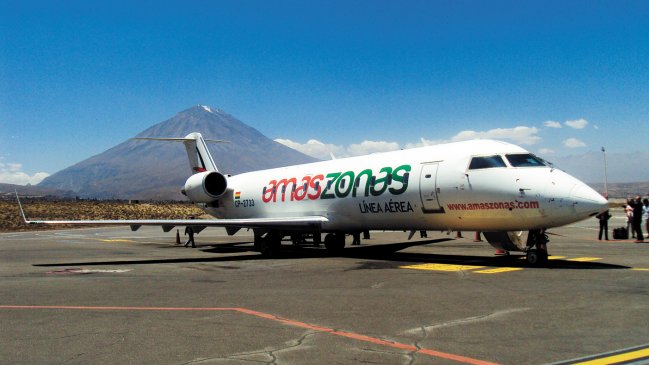 Aerolínea boliviana volará a Chile desde octubre