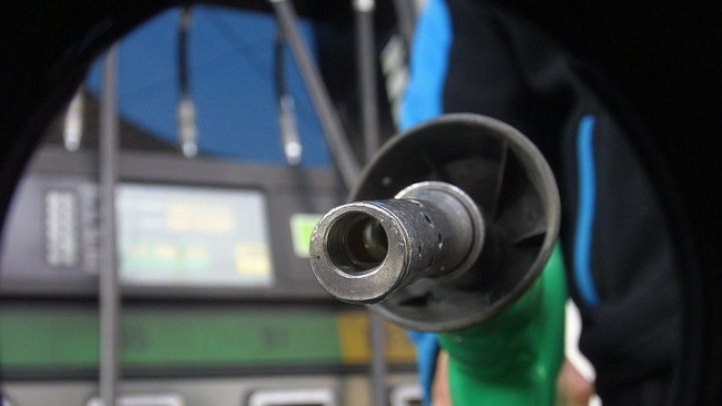 Bencinas tendrán una nueva alza este jueves