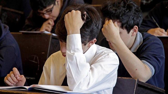 Más de 10 mil estudiantes mantienen cobro pendiente de Bono por Logro Escolar