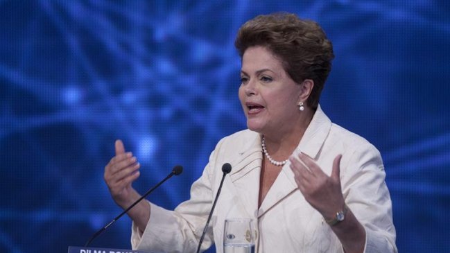 Economía de Brasil se contrae y entra en 