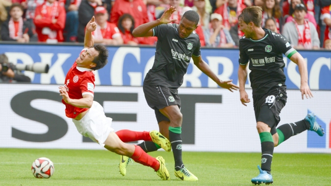 Hannover rescató un punto ante Mainz con Miiko Albornoz como titular