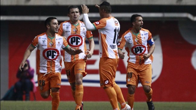 Cobresal dejó el triunfo en casa en el clásico contra Cobreloa