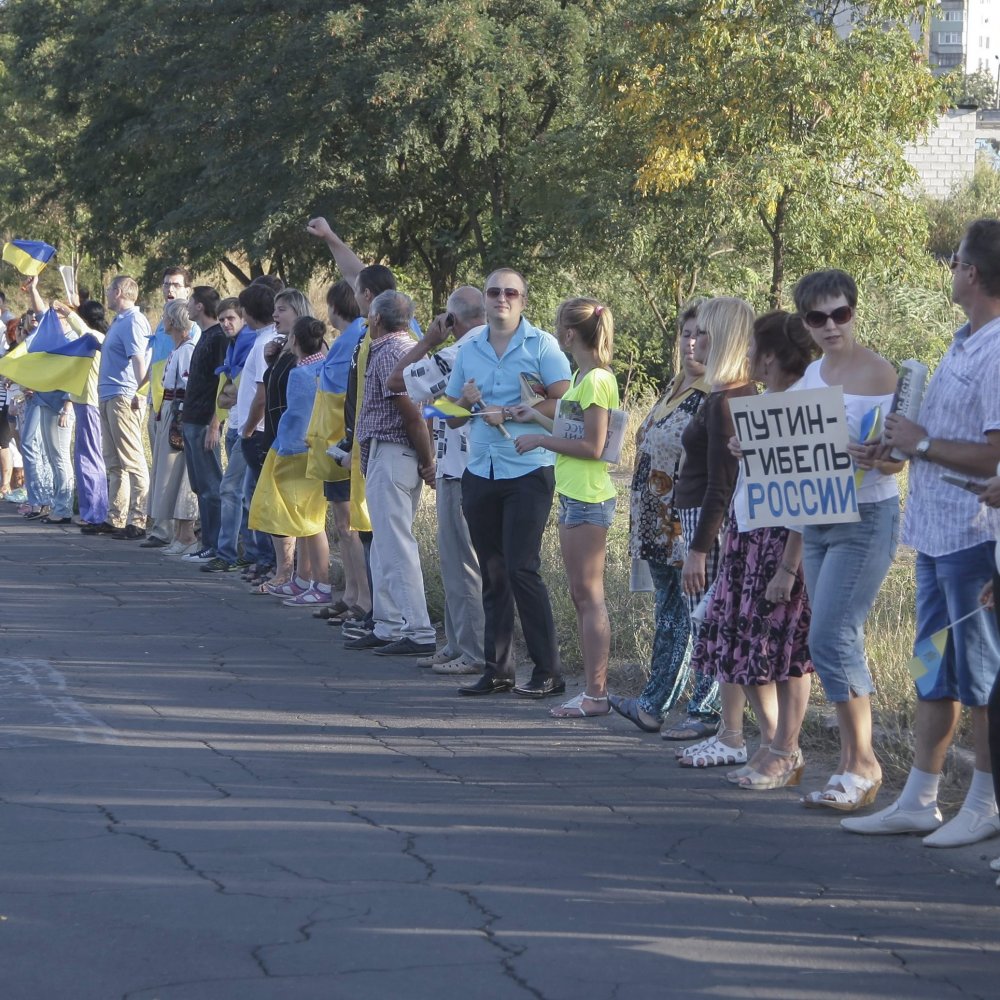 Los desplazados por combates en Ucrania se elevaron a 260 mil