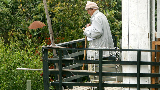 Abren concurso de poemas inspirados en los 100 años de Nicanor