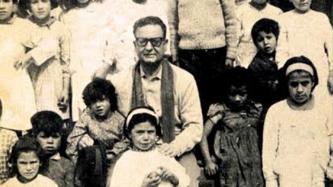 Lanzan libro sobre la Teología de la Liberación en Chile bajo el Gobierno de Allende