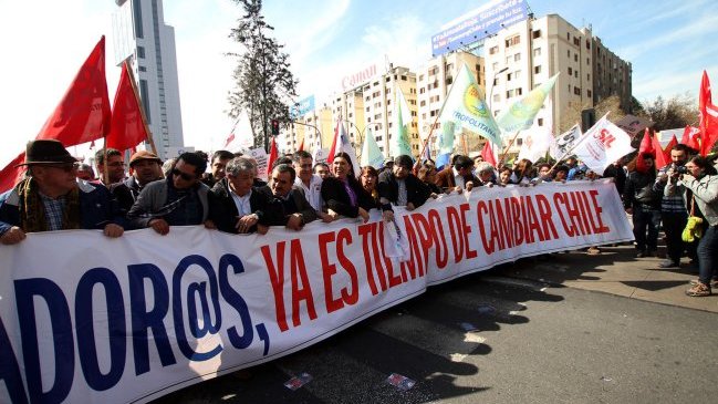 Trabajadores marcharon por la Alameda para exigir reformas laborales