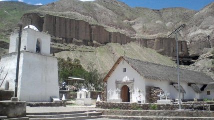 Esquiña se convirtió en el primer pueblo de Chile donde la electricidad es gratis