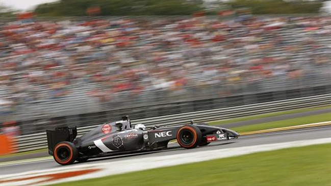 Nico Rosberg superó a Lewis Hamilton en el segundo entrenamiento libre de Monza