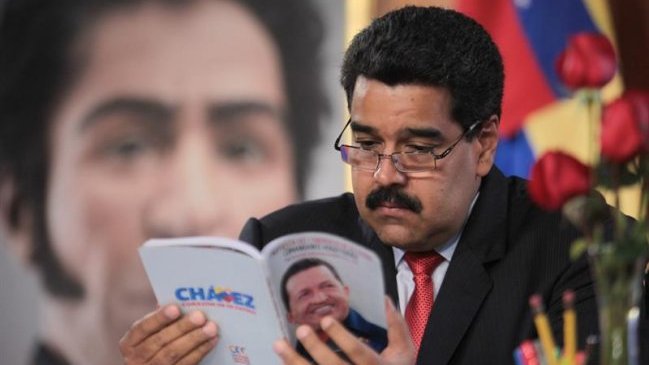 Maduro salió en defensa de la oración 