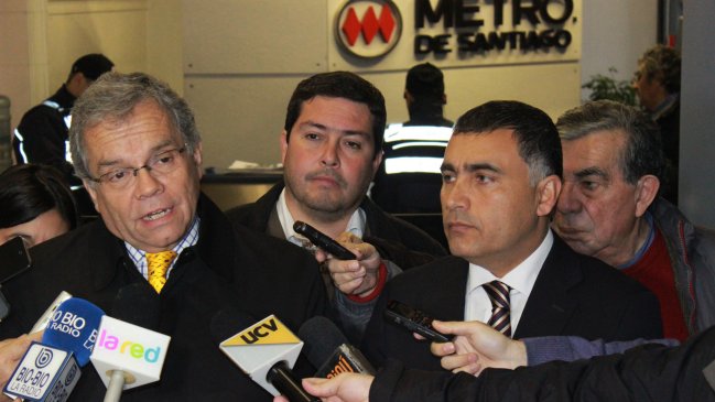 Alcaldes pidieron plan de contingencia ante fallas en Metro