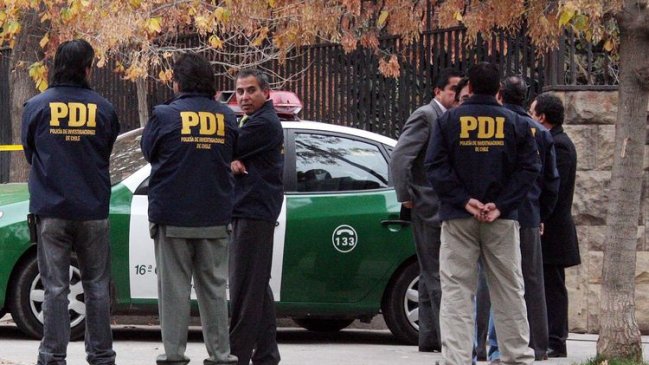 Delincuentes huyen con millonario botín tras asaltar camión de valores