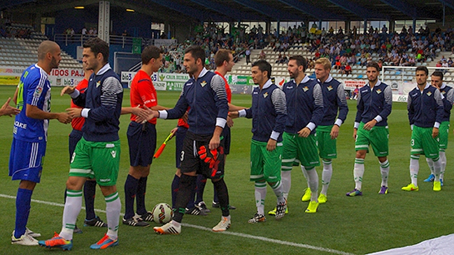 Lucas Domínguez actuó en goleada de Ponferradina sobre Real Betis de Lorenzo Reyes